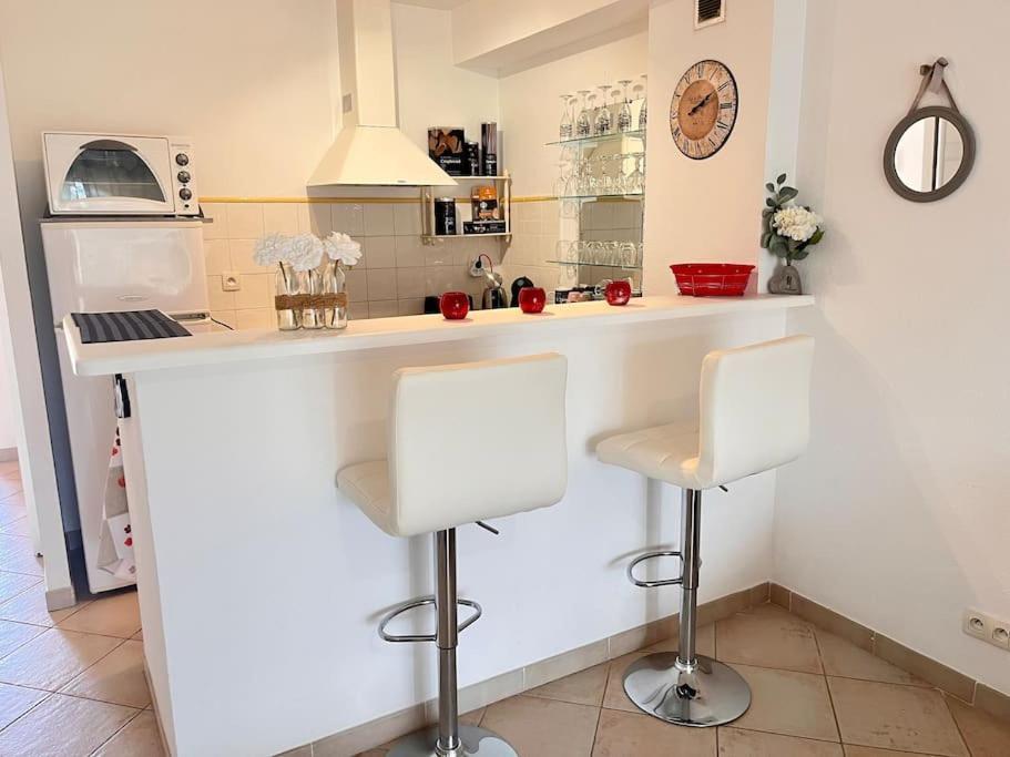 LʼÎle-Rousse Joli Studio Tout Confort Proche Toutes Commodites Dans Residence Calme מראה חיצוני תמונה