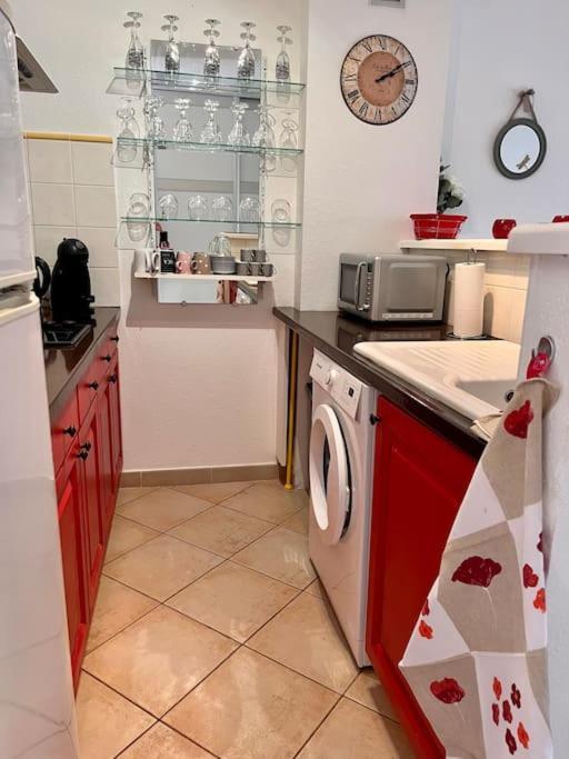 LʼÎle-Rousse Joli Studio Tout Confort Proche Toutes Commodites Dans Residence Calme מראה חיצוני תמונה