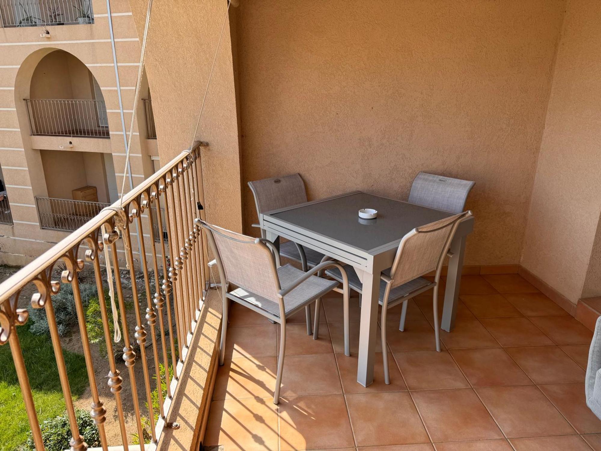 LʼÎle-Rousse Joli Studio Tout Confort Proche Toutes Commodites Dans Residence Calme מראה חיצוני תמונה